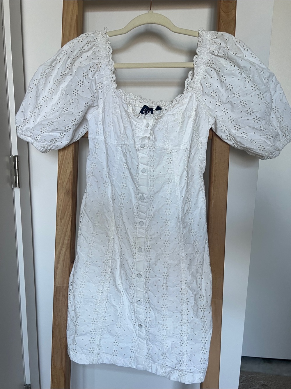 GAP White Eyelet Puff-Sleeve Button-Front Tunic